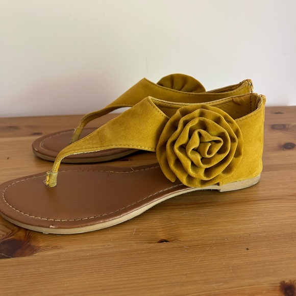 Bamboo Sandals - Picture 15 of 15